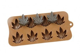 Molde bombones cannabis (6).jpg